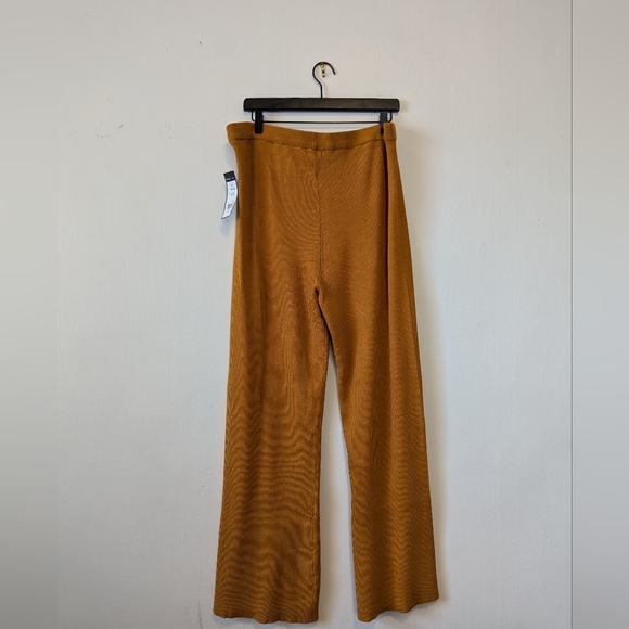 BCBG stretchy orange set - Picture 5 of 8